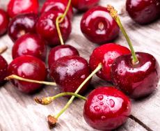 La frutta dell'estate: buona, colorata e nutriente