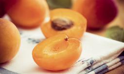 Albicocche, calorie e proprietà nutritive