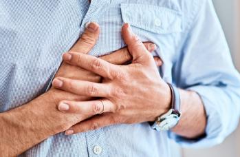 Sintomi infarto: 5 segni per riconoscere un attacco di cuore