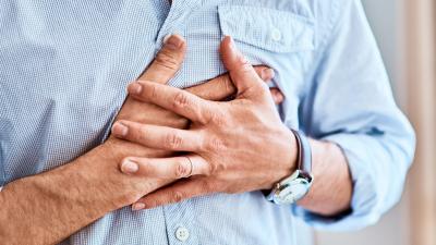 Sintomi infarto: 5 segni per riconoscere un attacco di cuore