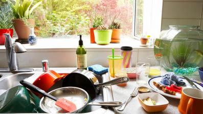 cucina in disordine e stress attenti che potreste ingrassare