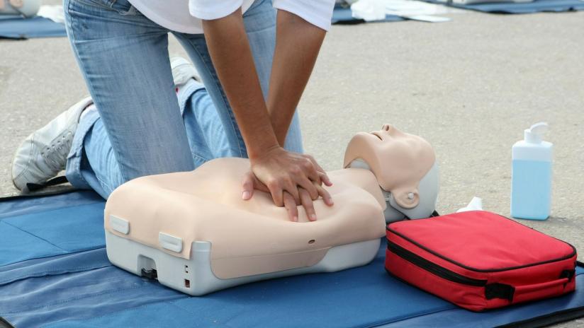 attacchi cardiaci cosa fare attacchi cardiaci cosa fare