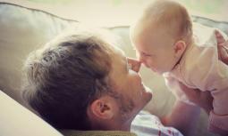 Congedo di paternità: cos'è, come funziona e come si richiede