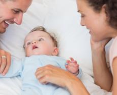 Gravidanza, neonati e fumo: come si comportano i genitori?