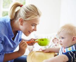 Svezzamento: quando cominciare e cosa fare