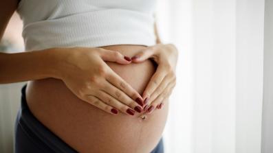 vaccini contro il covid in gravidanza e allattamento come comportarsi