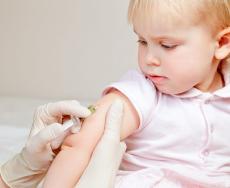 Vaccini per bambini: come funzionano e a cosa servono