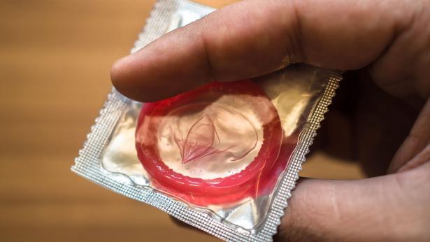 Preservativo: come mettere, usare e scegliere il profilattico