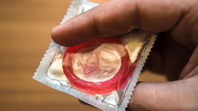 preservativo come mettere usare e scegliere il profilattico
