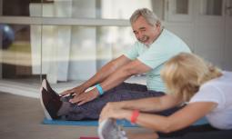Ginnastica per anziani, gli esercizi da fare in casa