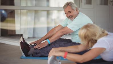 ginnastica per anziani gli esercizi da fare in casa