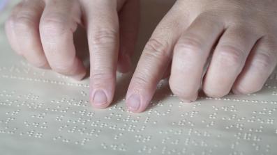louis braille e il metodo per leggere e scrivere da non vedente