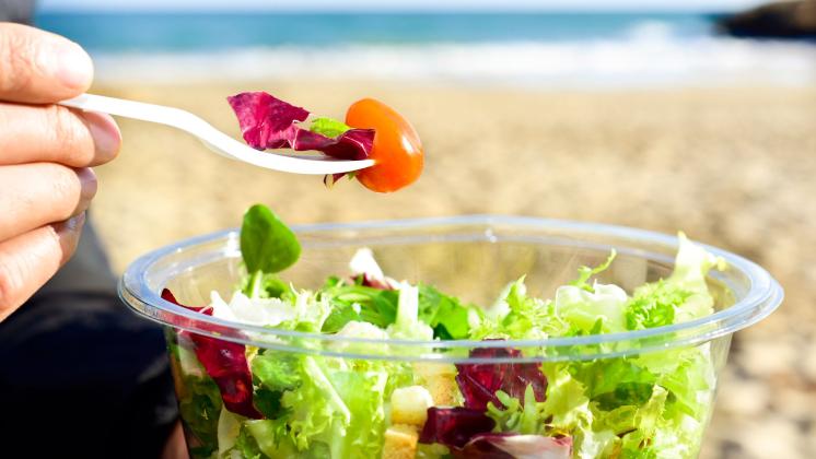 Alimentazione al mare: cosa mangiare in spiaggia