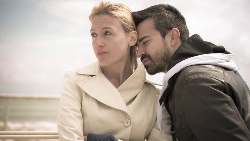amore dipendenza online datingfare siti di incontri hanno profili falsi