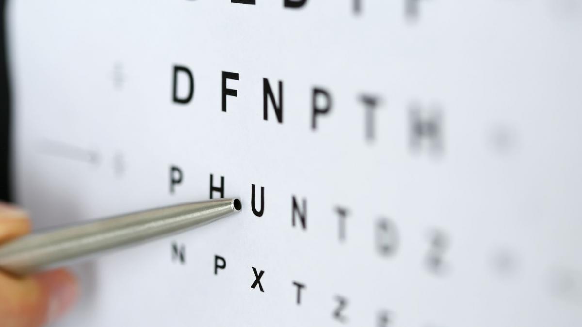 Presbiopia: quali sono i sintomi e come si corregge - Paginemediche