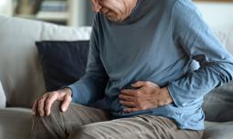 Tumore al colon retto: sintomi e rischi 
