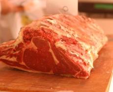Danimarca: verso tassa su carne rossa, produzione danneggia ambiente