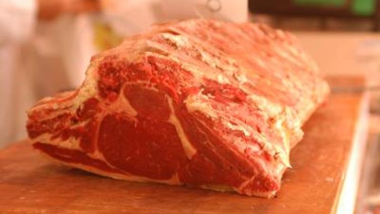 Danimarca: verso tassa su carne rossa, produzione danneggia ambiente