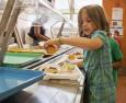 Alimenti: Lav, bimbi vegani discriminati a scuola, Lorenzin intervenga