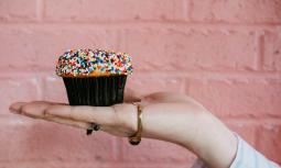 Combattere la voglia di dolce: i suggerimenti della nutrizionista
