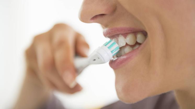 Come lavare bene i denti? Arrivano le Linee guida mondiali