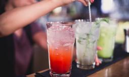 Giovani e alcol: l’83% ne fa un uso sconsiderato