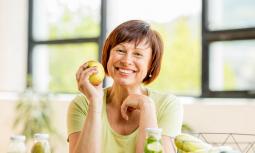 La dieta giusta per la menopausa