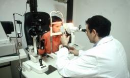 Pediatria: 900 mila bimbi con occhiali da 3 a 14 anni, spesi 72 mln euro l'anno