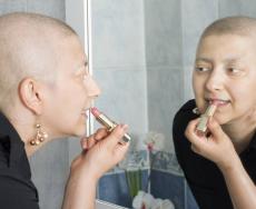 Quanto conta curare il proprio aspetto per le donne malate di cancro