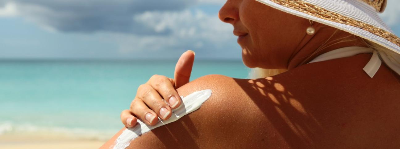 Rischi per la pelle in estate: le regole dell'AIRC per la prevenzione dei melanomi
