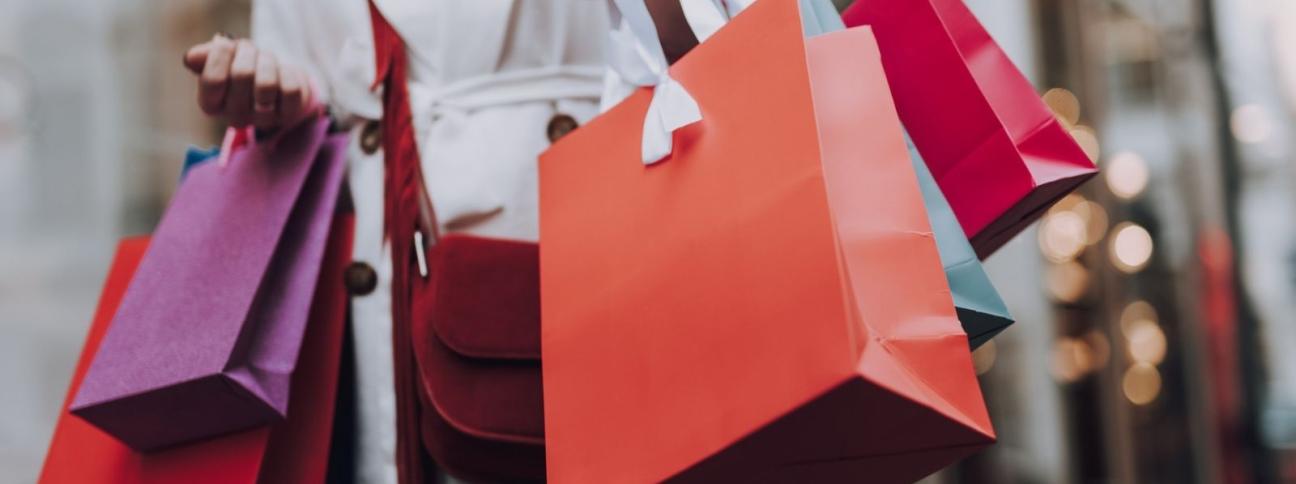 Shopping compulsivo: consigli utili per tenerlo a bada