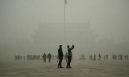 Smog: naso peloso per proteggere il respiro, la provocazione in Cina