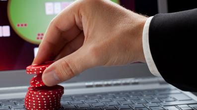 Gambling online: quando la dipendenza per il gioco passa attraverso la rete