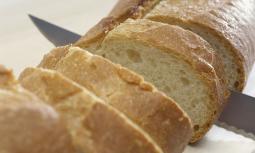 Pane mezzosale: una novità a vantaggio della salute  