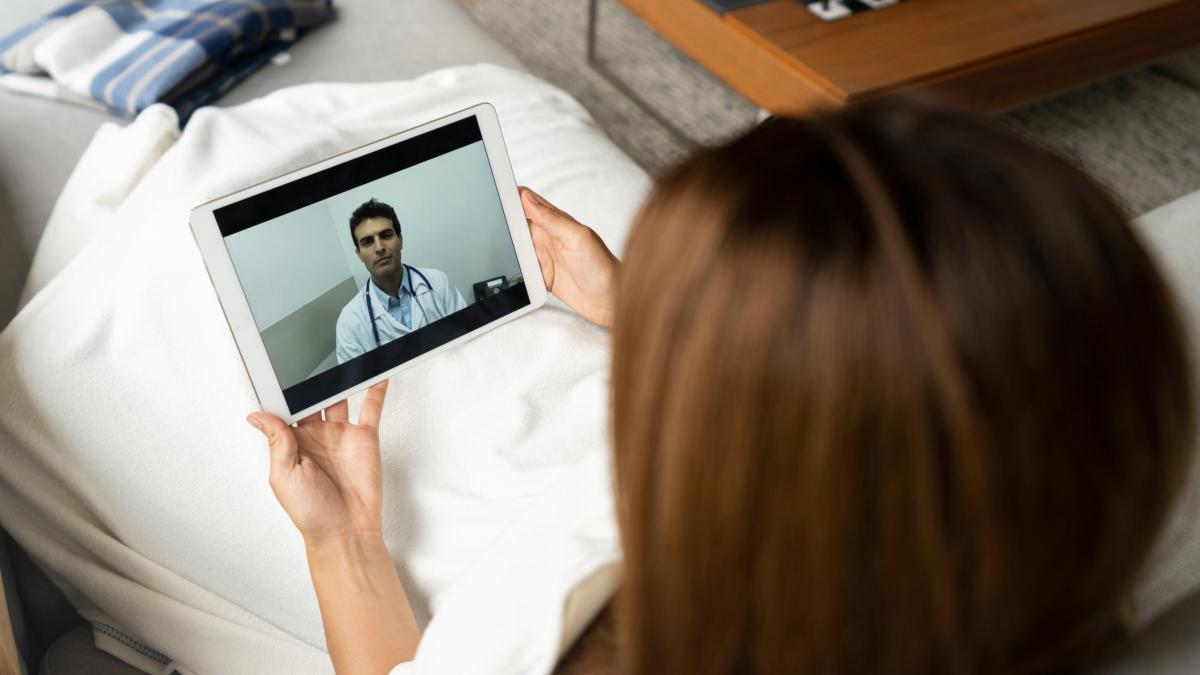 Prenotare una video visita medica: quali sono i vantaggi? - Paginemediche
