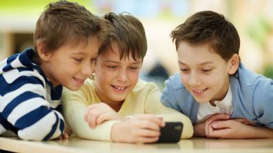 smartphone e bambini come istruirli ad un uso responsabile